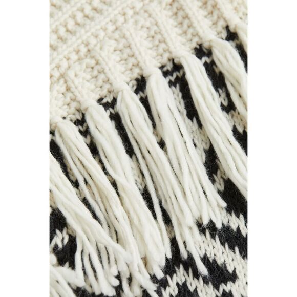 ✨H&M FRINGE-TRIMMED SZ SMALL SWEATER✨ - Picture 10 of 16